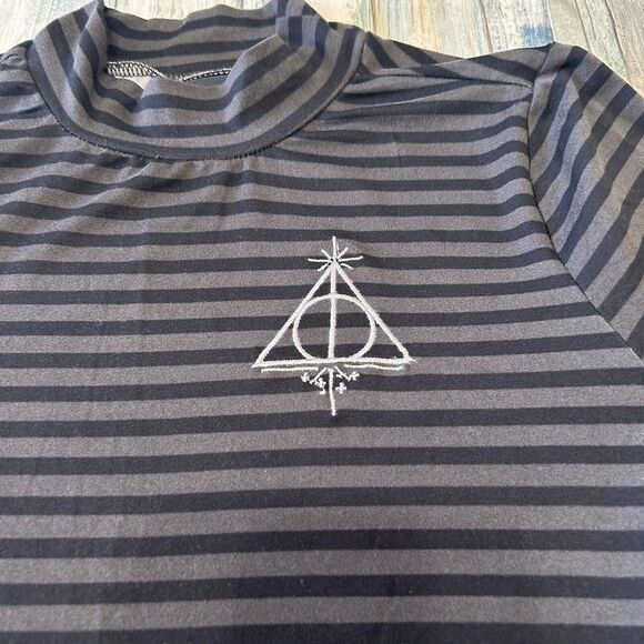 Harry Potter Shirt Medium Womens Deathly Hallows Wizarding World Stripe Top - Picture 3 of 9